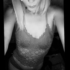 houseworkinheels OnlyFans Leak 

 picture 1