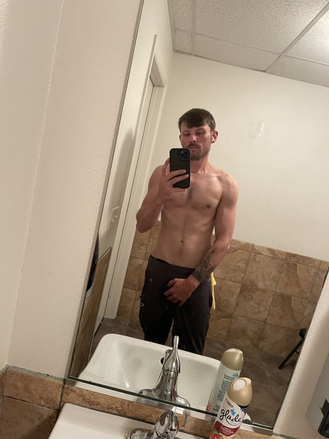hungdaddy2020 OnlyFans Leak (18 Photos and 20 Videos) 

 picture 2