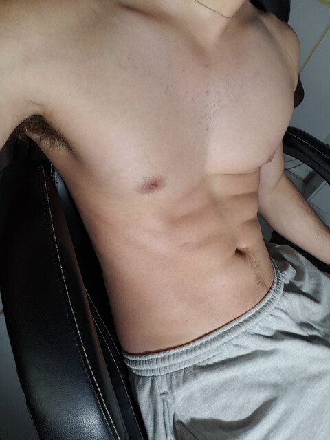 View Hung Raleigh (hungraleigh) OnlyFans 13 Photos and 38 Videos leaked 

 picture 2