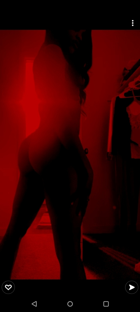 hunnybunz OnlyFans Leak 

 picture 2