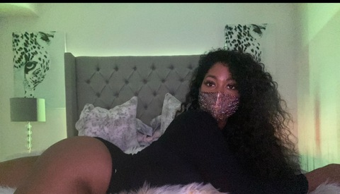 Onlyfans free iambaddiebae 

 picture 2