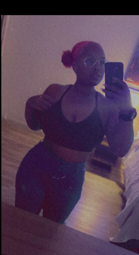 Onlyfans leak iamganjaqueen 

 picture 2