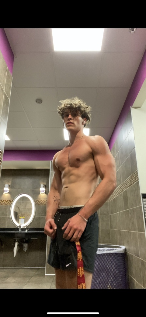 Onlyfans free content iamlogan_xxx 

 picture 2