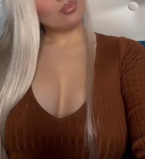 iamshatta OnlyFans Leaks 

 picture 2