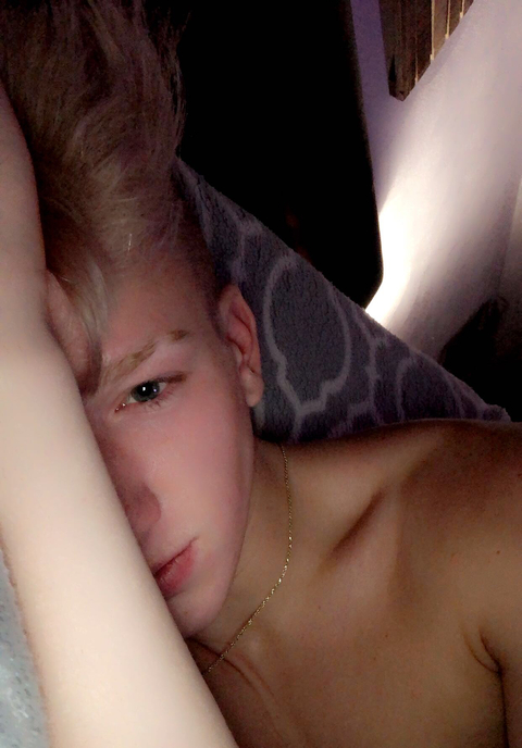 View ianheim8 OnlyFans content for free 

 picture 2