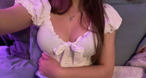 View iccyy.izzyy (Izzy) OnlyFans 30 Photos and 0 Videos leaked 

 picture 2