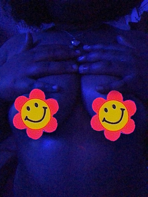@icyybrattt leak Onlyfans content for free 

 picture 2
