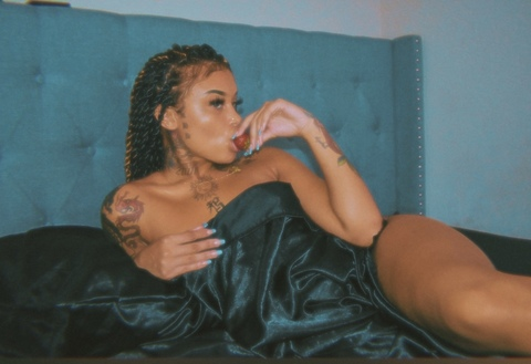 idieliz (idieliz) OnlyFans Leaked Pictures and Videos 

 picture 2