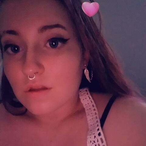 iguanadonlewd (Hannah) OnlyFans Leaks 

 picture 2