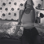 ih4teelle (Elle💕) free OnlyFans Leaks 

 picture 1