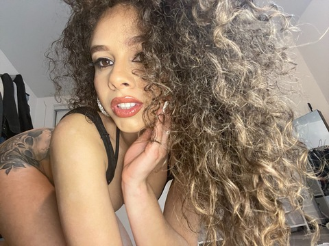 View iliiiiiii (ili) OnlyFans 25 Photos and 3 Videos leaked 

 picture 2