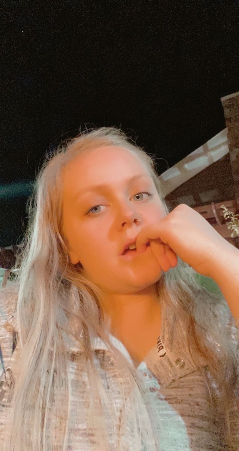 View imnotmiranda (Marissa) OnlyFans 47 Photos and 0 Videos for free 

 picture 2