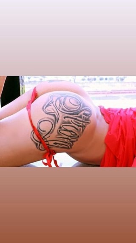 View inahilee OnlyFans videos and photos for free 

 picture 2