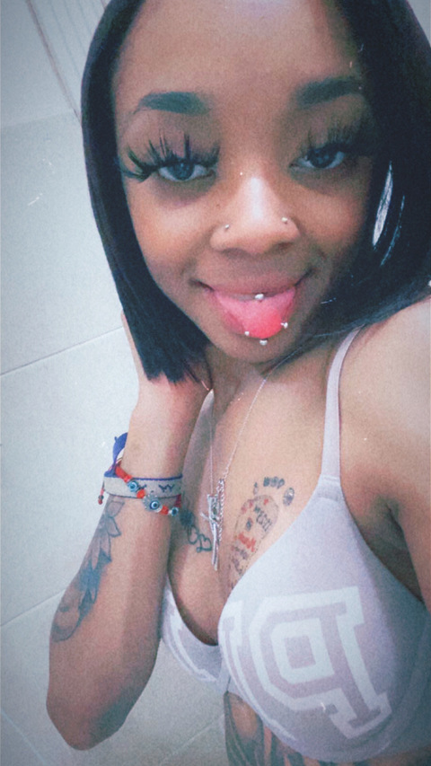 @indianaaaa leak Onlyfans videos free 

 picture 2