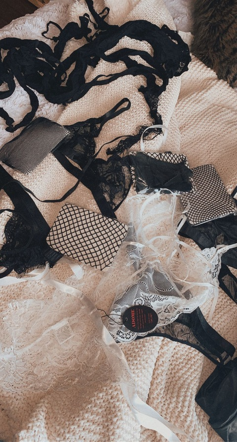 indigenous.b OnlyFans Leak 

 picture 2