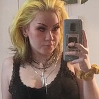 View intoxicar (ivy💕) OnlyFans 211 Photos and 10 Videos leaked 

 picture 1