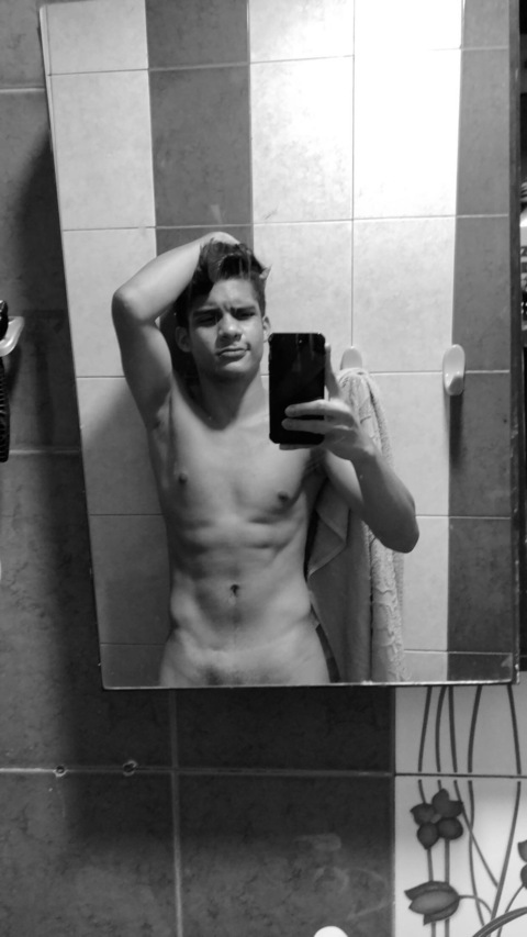 Free access to ipipeeeee (Ändręê) Leaked OnlyFans 

 picture 2