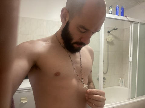 ironmountain OnlyFans Leak (9 Photos and 1 Videos) 

 picture 2