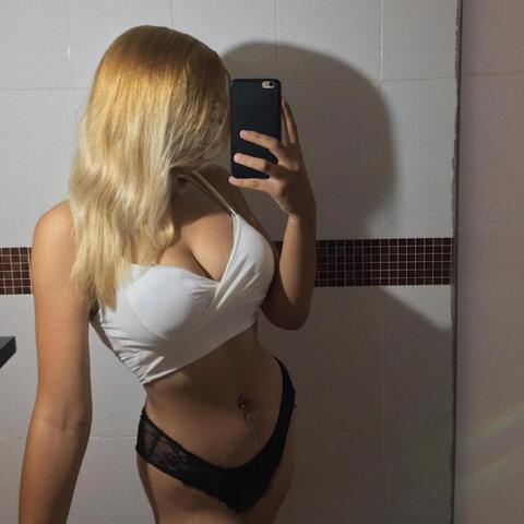 @isabellagyal leaked Onlyfans gallery free 

 picture 2