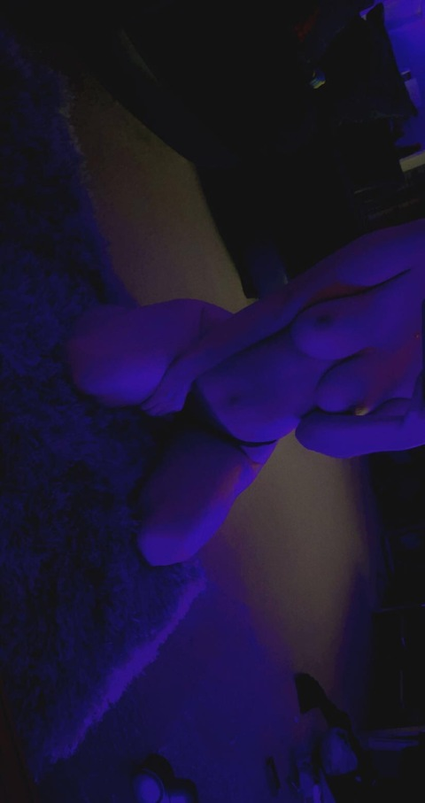 isabellaspleasures (Isabella) OnlyFans content 

 picture 2
