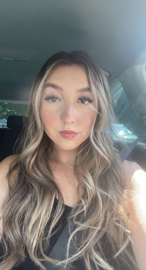 isabelleisabeauty OnlyFans Leaks 

 picture 2