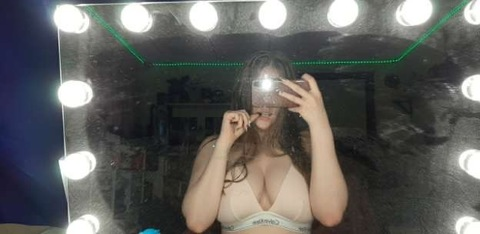 View IsaBelle :) (isabellelarson123) OnlyFans 2 Photos and 0 Videos gallery 

 picture 2
