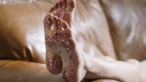 View isafeet85 OnlyFans content for free 

 picture 2