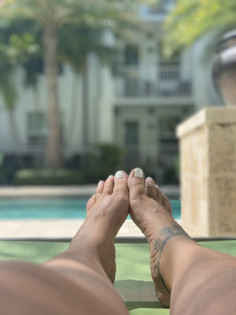 View Jenn (ishrn) OnlyFans 74 Photos and 43 Videos gallery 

 picture 2