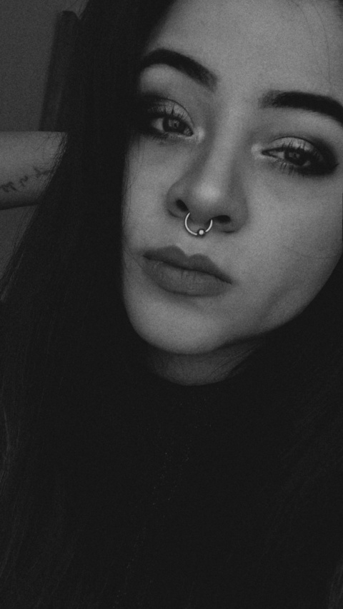 isis_aparicioh (•𝓞𝓵𝓲𝓿𝓮𝓻𝓲𝓪 •✨𓂀) free OnlyFans Leaked Content 

 picture 2