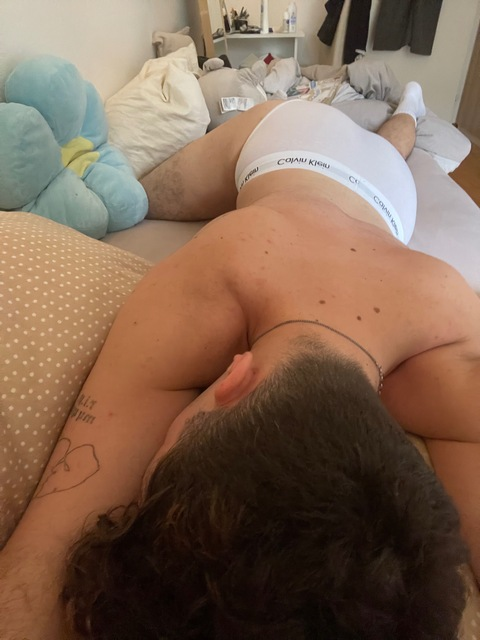 View italianboynsfw OnlyFans videos and photos for free 

 picture 2