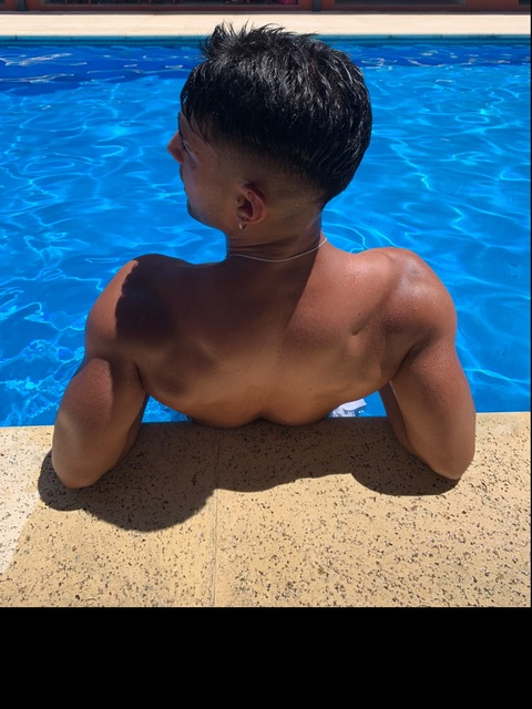 itiel188 OnlyFans Leak (14 Photos and 7 Videos) 

 picture 2