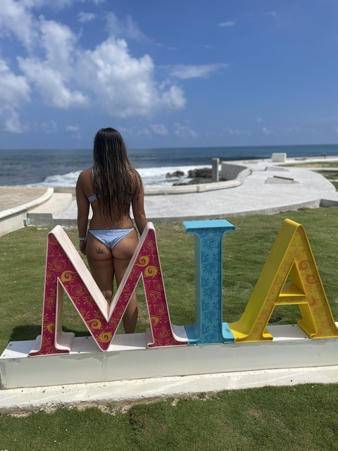View Sarah (its.sarah23) OnlyFans 25 Photos and 1 Videos leaked 

 picture 2