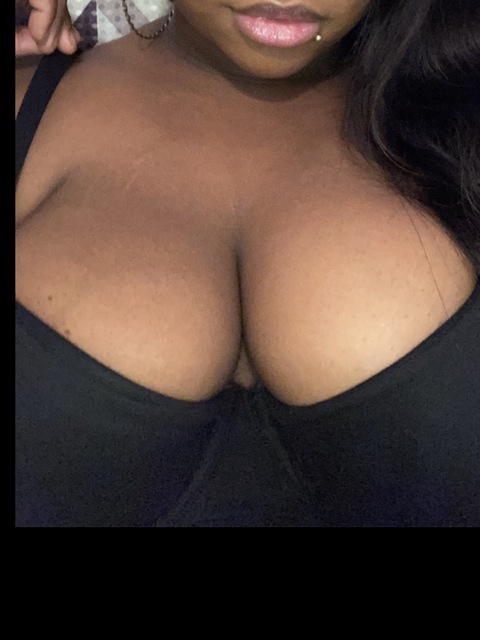 its.velvet OnlyFans Leaked (6 Photos and 0 Videos) 

 picture 2