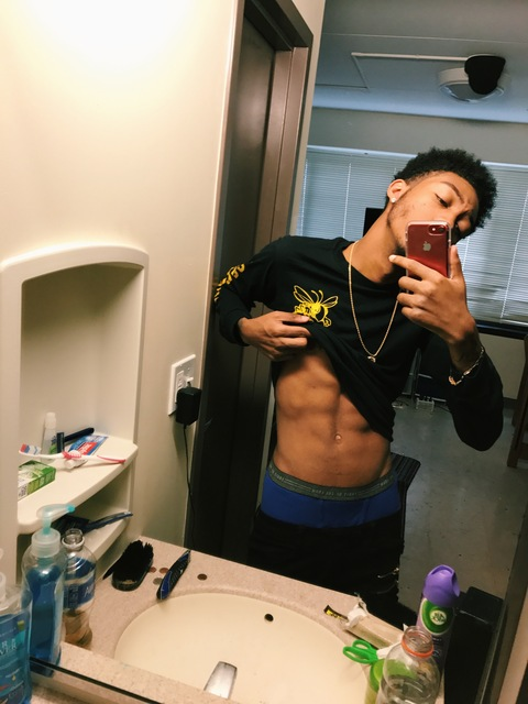 itsbigcupid22 (Longstroke22) free OnlyFans content 

 picture 2