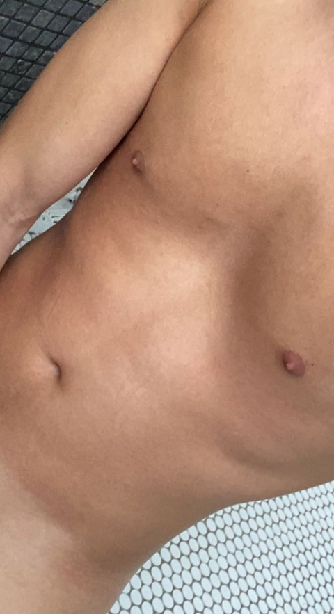 itsjustmeboy OnlyFans Leak (48 Photos and 9 Videos) 

 picture 2