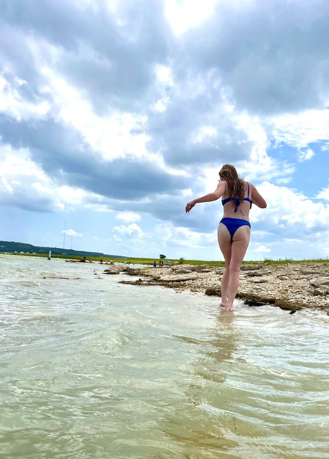 itskennedyrenee (Kennedy Renee) OnlyFans Leaks 

 picture 2
