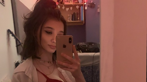 View itsmemillsxox (Itsmemills) OnlyFans 31 Photos and 4 Videos leaked 

 picture 2