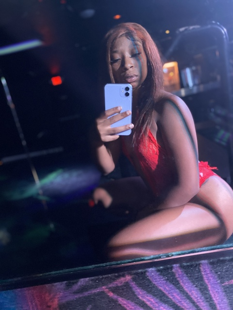 itsmu.lan (Hey, it’s Mulan 🤪) free OnlyFans Leaked Pictures and Videos 

 picture 2