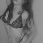 View itsshanellx (Shan) OnlyFans 32 Photos and 4 Videos for free 

 picture 1
