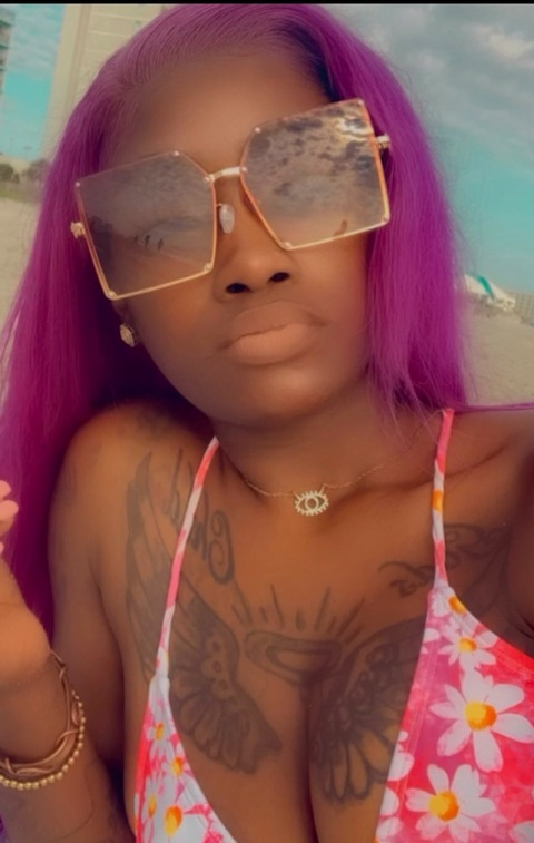 View Talia (itstlady) OnlyFans 3 Photos and 3 Videos leaked 

 picture 2