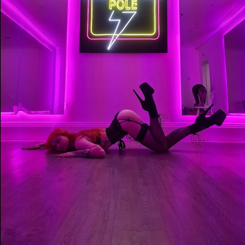 itstorij (Tori J) OnlyFans content 

 picture 2