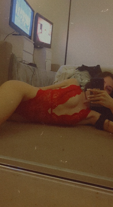 itty.bitty.baby (itty.bitty.baby💋) OnlyFans content 

 picture 2