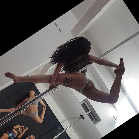 ivaajuarez OnlyFans Leak (5 Photos and 0 Videos) 

 picture 2