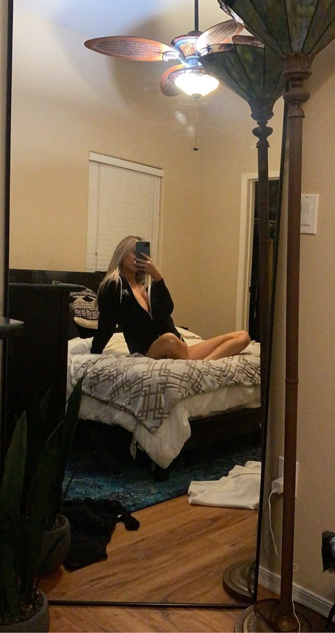 ivankafunk (Ivanka Funk) OnlyFans Leaked Content 

 picture 2