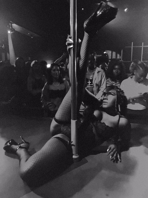 Onlyfans leaks ivoryvalentinee 

 picture 2