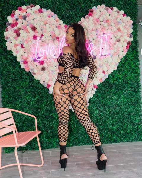 View iwantceline OnlyFans videos and photos for free 

 picture 2