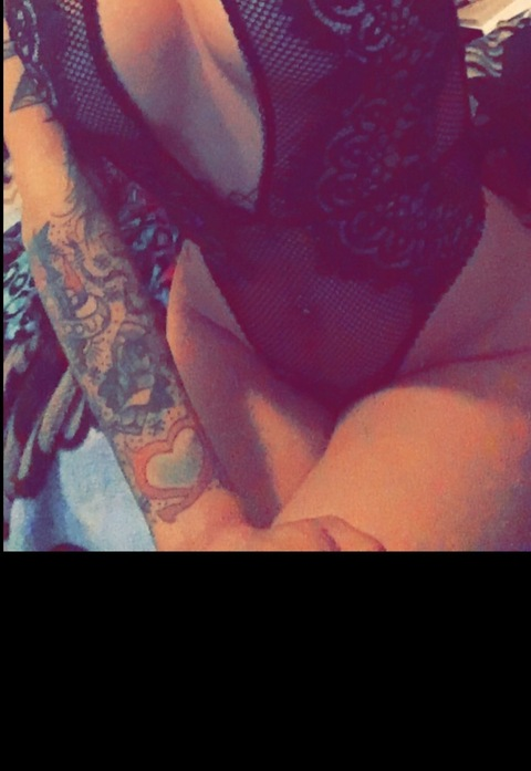 @iworshipvee leaked Onlyfans videos and photos free 

 picture 2