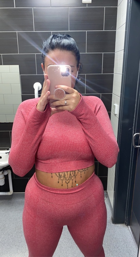 View j_f3r.2 (Jordyn Ferguson) OnlyFans 6 Photos and 0 Videos leaks 

 picture 2