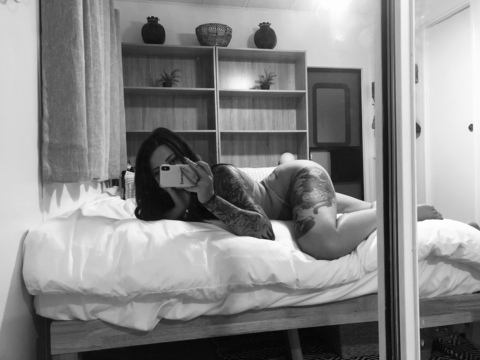 jadewolff (Jade Wolff) OnlyFans Leaked Pictures & Videos 

 picture 2