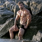 View jakeburtonofficial (Jake Burton) OnlyFans 194 Photos and 29 Videos gallery 

 picture 1